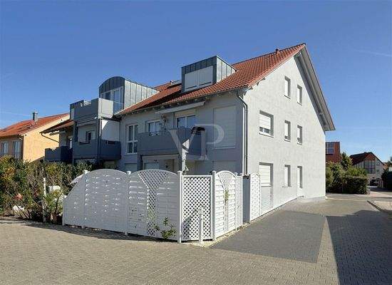 Westseite des Hauses mit Balkonen