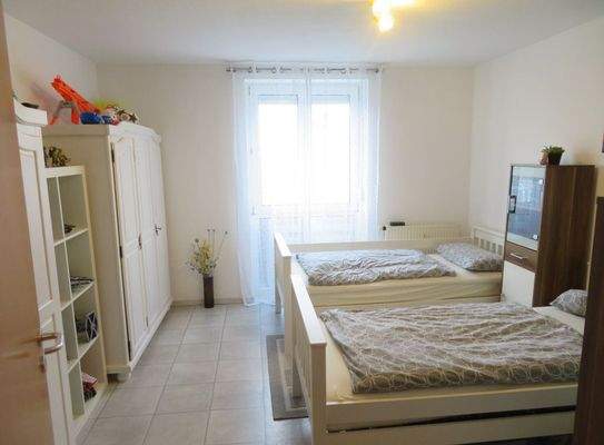 22-Eltern Schlafen.JPG