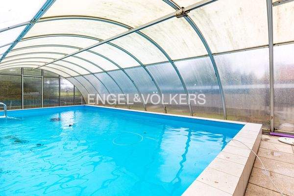 Pool im Außenbereich