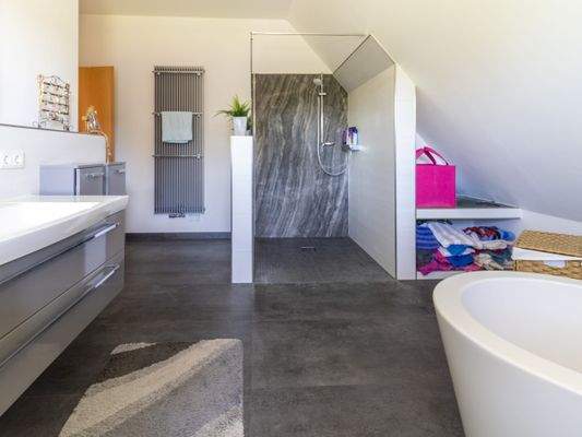 Badezimmer weitere Ansicht