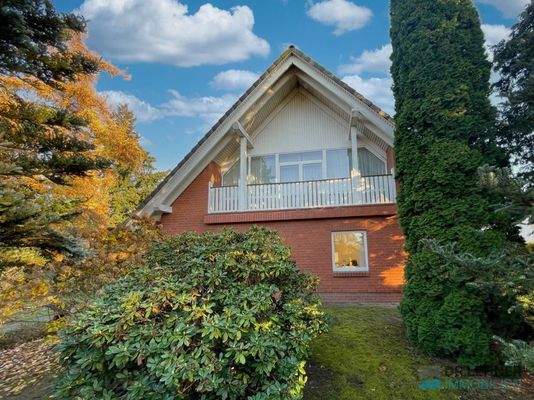 Giebelansicht mit Balkon