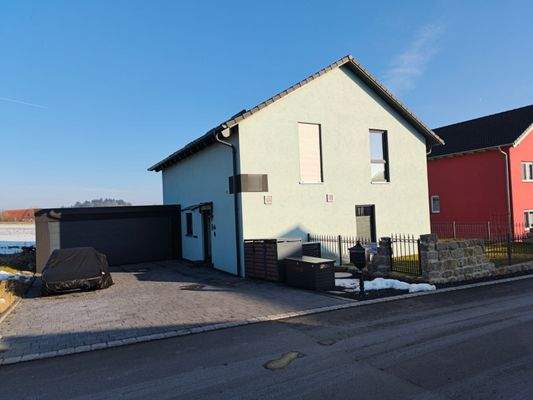 Front inklusive Garage