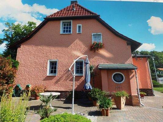 FOTO ALT Westseite (damals noch mit Terrasse)