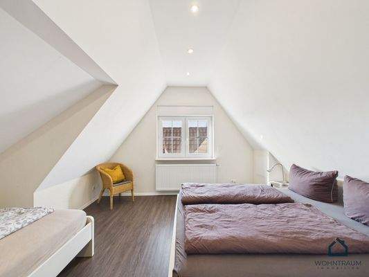 Haupthaus - DG Schlafzimmer 1