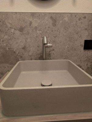 Italienisches Waschbecken