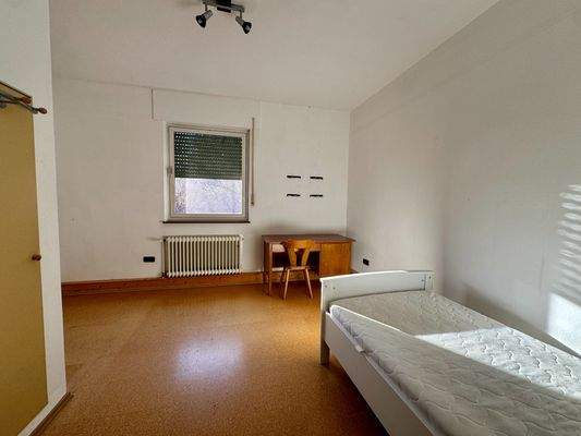 WHG links - Schlafzimmer/ Wohnzimmer