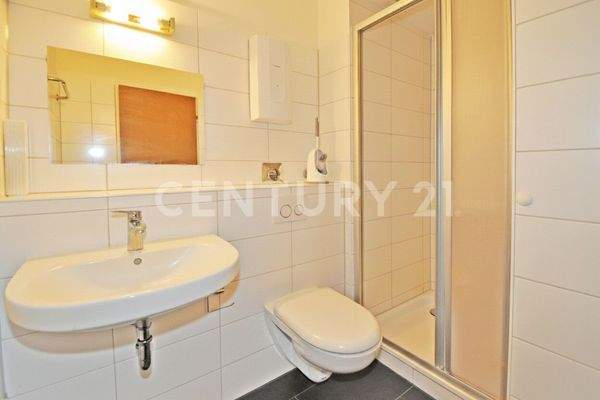 Badezimmer Ansicht 2