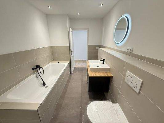 Sanierungsbeispiel Badneugestaltung 