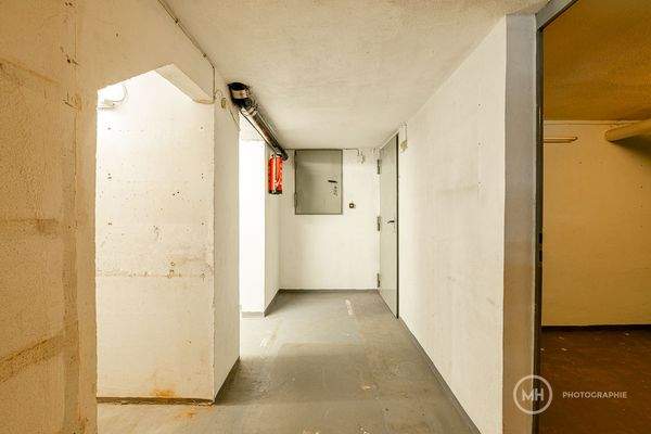 mehrere Kellerräume