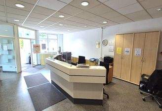 Der Empfangsbereich der Praxis