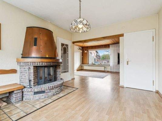 Wohnbereich mit Kamin