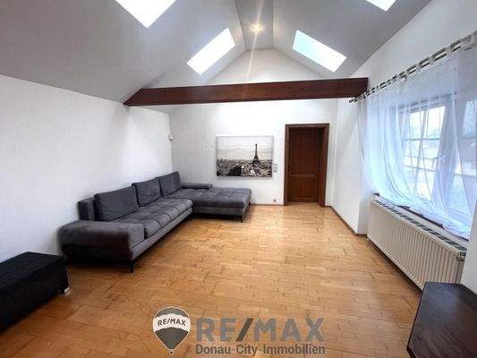 11 Wohnzimmer_hinten