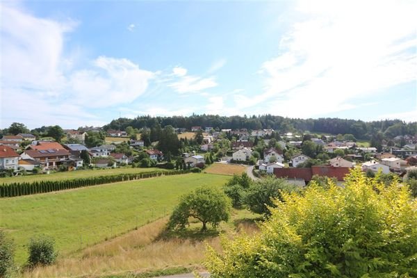 Blick vom Wohnzimmerbalkon.jpg