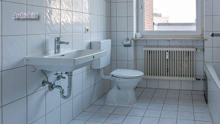 Waschbecken und Toilette neu