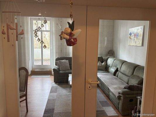 Blick ins Wohnzimmer