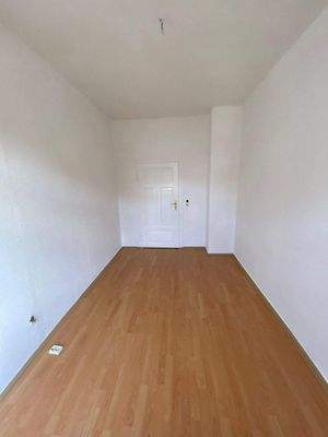 Kinderzimmer Wohnung 2. OG (1).jpg