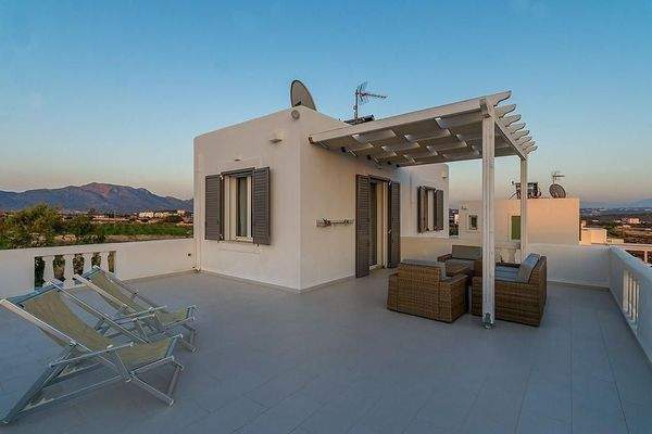 Kreta, Tersanas: Luxusvilla mit unschlagbarer Aussicht in ruhiger Lage zu verkaufen