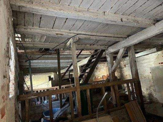 Nebengelass Stallungen