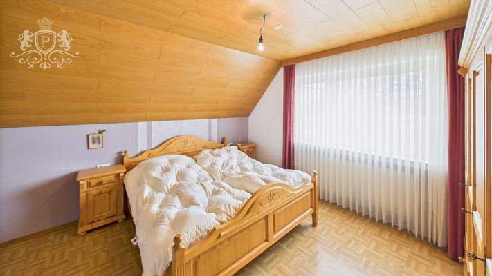 CAM01984G0-PR0452-STILL048