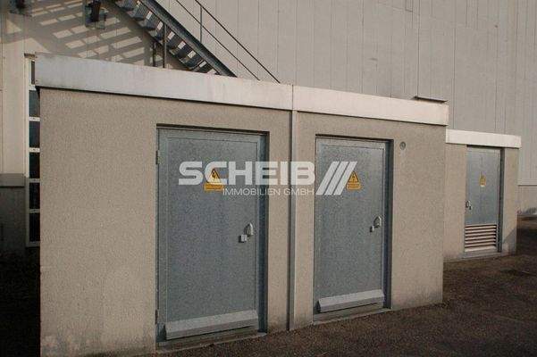 Trafos auf dem Gelände