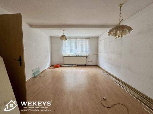 Schlafzimmer 2 von 3 - mit kleinem Ankleidezimmer