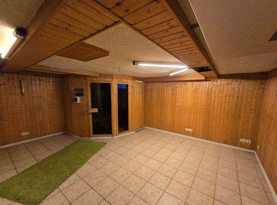 Hobbyraum Sauna.jpg