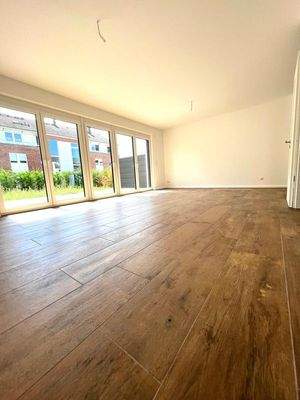 1e7ffc55-e7bb-4a85-989d-13f683e837a4