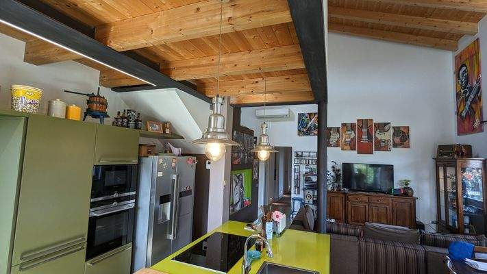 Küche und Wohnbereich