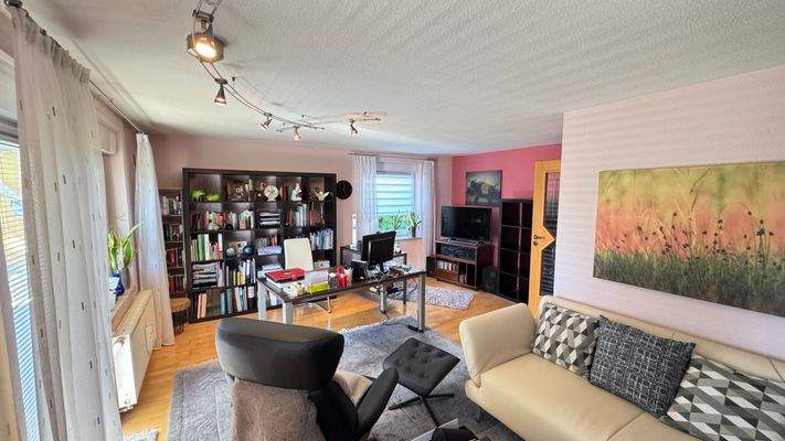 Zimmer 1 OG, Büro mit Balkon