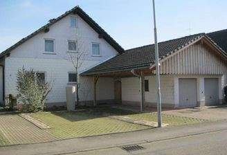 Straßenseitige Hausansicht