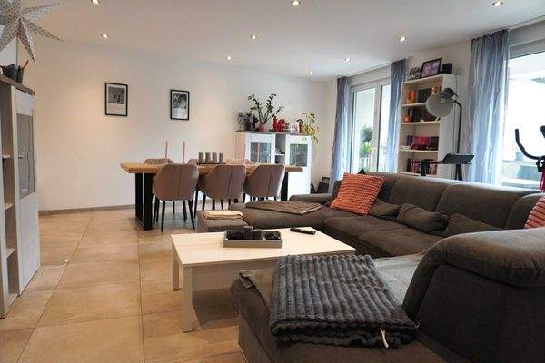 EG: Wohn-/Essbereich