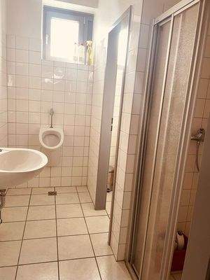 Sanitär Herren.jpeg