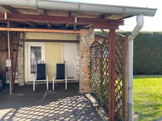 Nebengelass Carport mit  WC