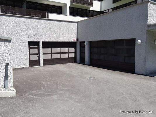Tiefgarageneinfahrt