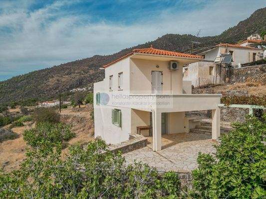 70ba72c2fe2648c68d27cfa69d4c3982-original