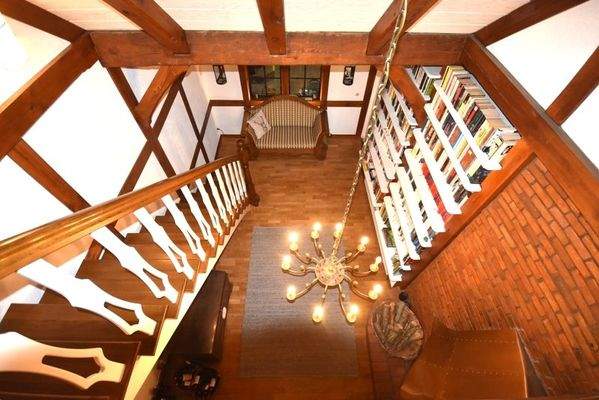 Blick von der Galerie auf die Diele