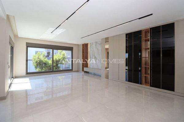 Apartments with Smart Home System Near the Sea in Antalya Lara