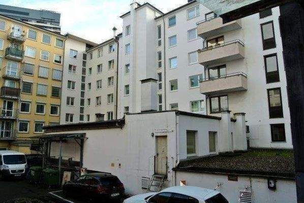 Hinterhof mit Anlieferung