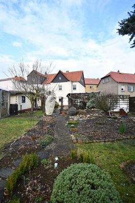 Garten Hausansicht.jpg