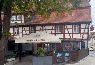 Straßenansicht