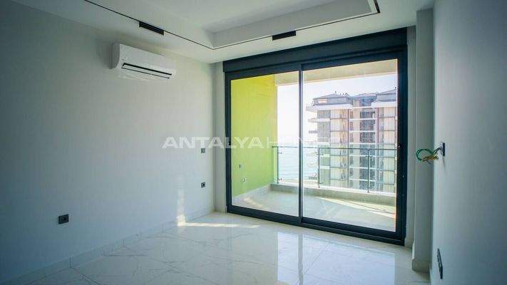 Apartments with Rich Social Facilities in Mahmutlar Alanya