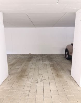Tiefgaragenplatz