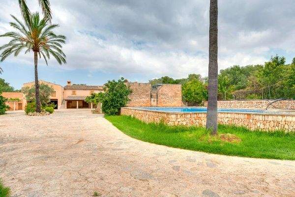 llucmajor Mallorca finca zu Verkaufen Einfahrt 89362