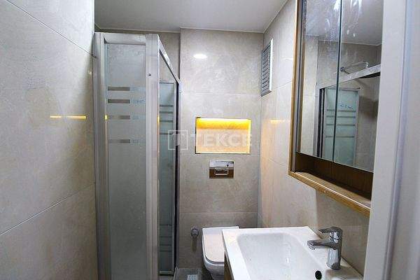 Spacious 3-Bedroom Apartment with Balcony in Istanbul