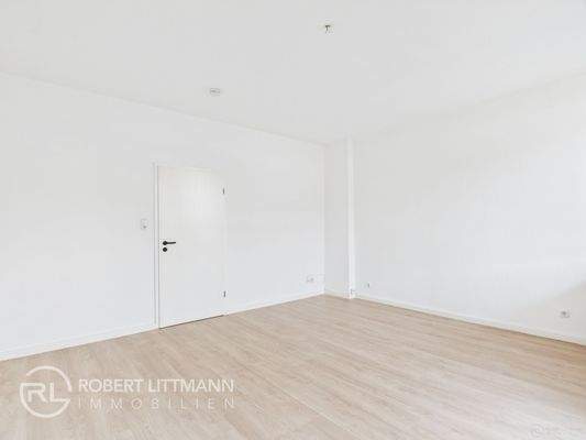 Wohn/Ess/Schlafzimmer