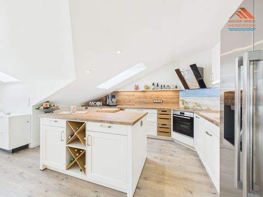 Wohn- und Essbereich 6