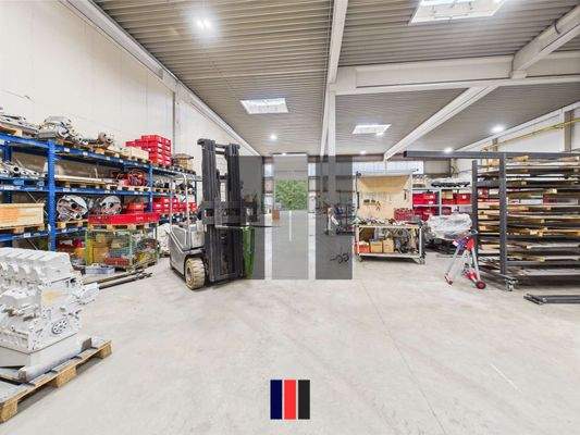 Halle Innenansicht 6