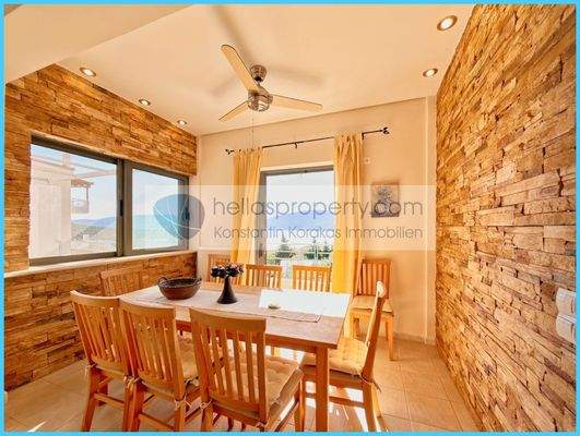 64a38f23e3ab4d36bb2186db450713f6-original