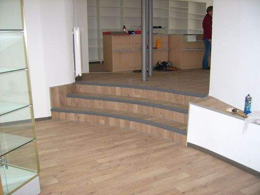 Stuffen innerhalb Laden