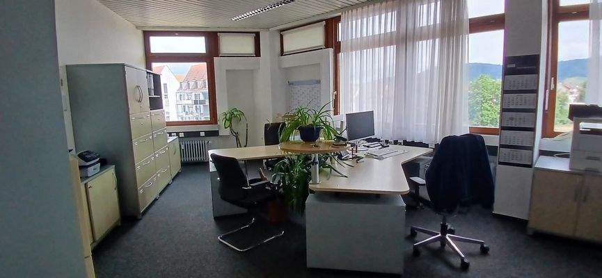 4. OG Büro